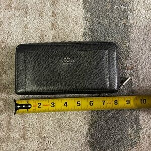 Coach Silver Gray Textured Zip Wallet